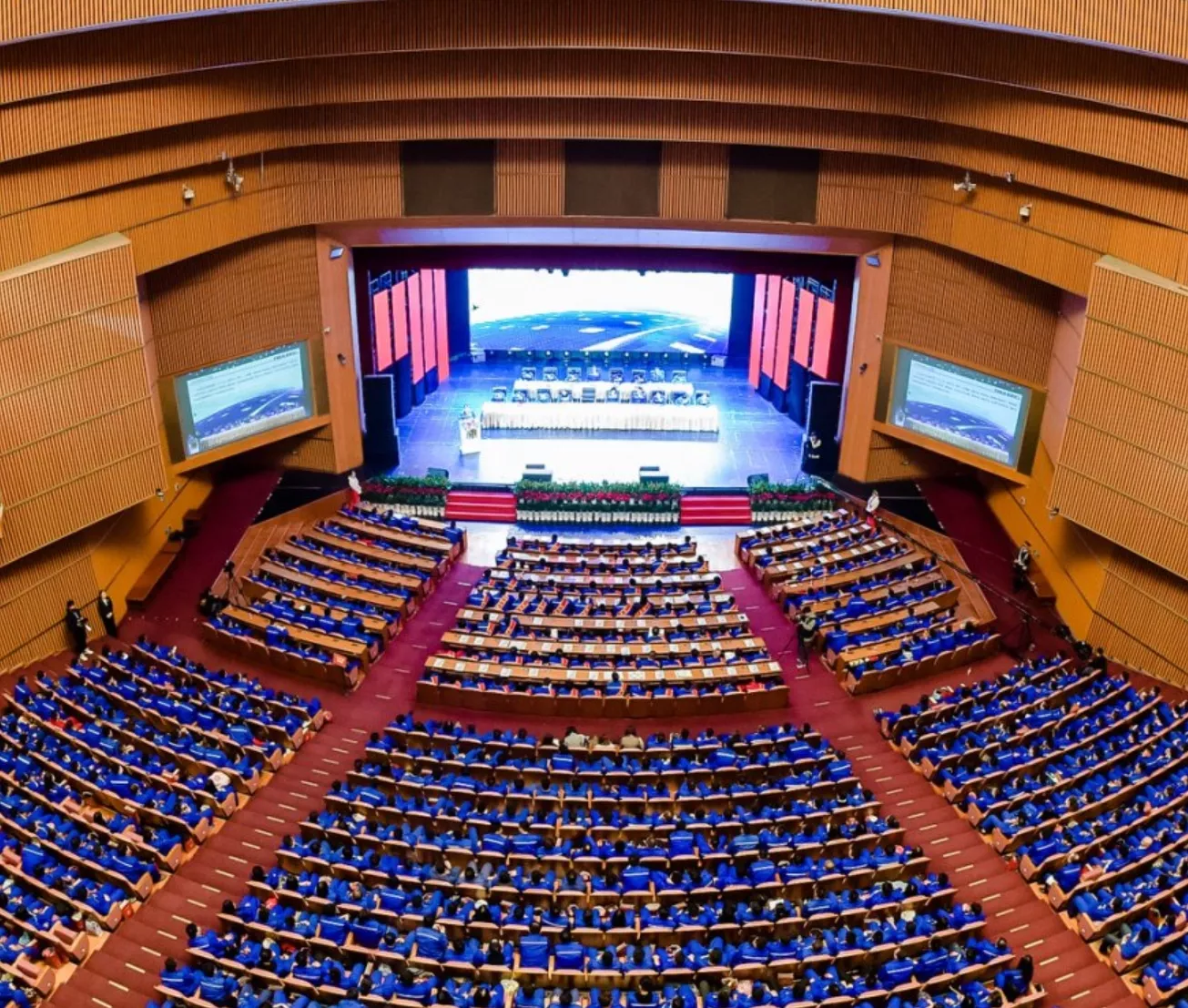 新疆特变电工新能源股份有限公司年会全案服务